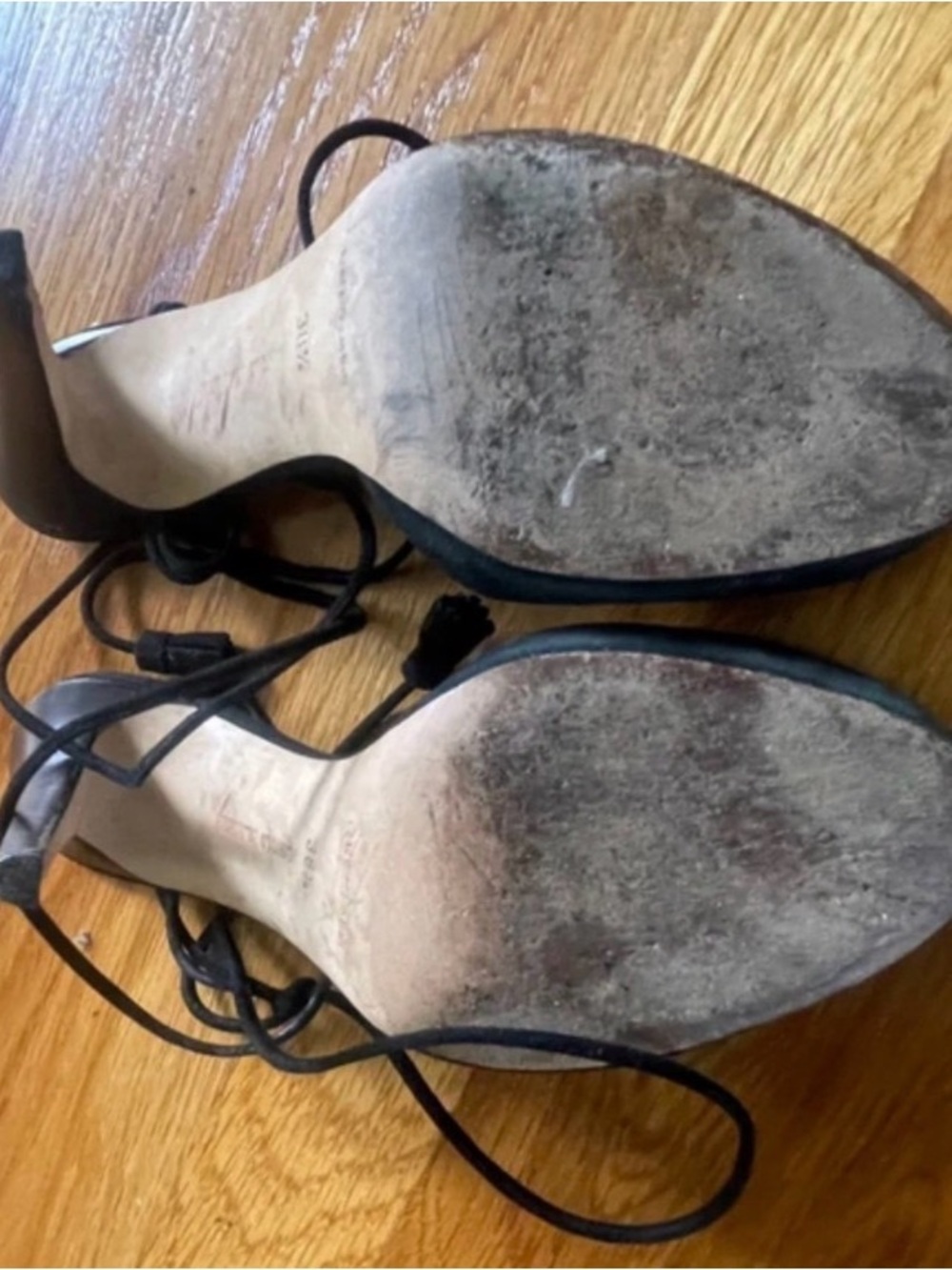 Manolo Blahnik wrap heels - Picture 5 of 7